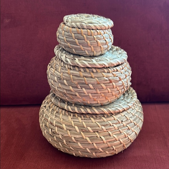 Handwoven Natural Basket Set 3 - Picture 1 of 7